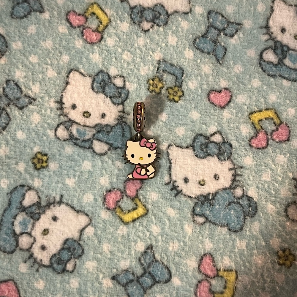 SANRIO Hello Kitty Necklace/Bracelet Charm 🧸🎀